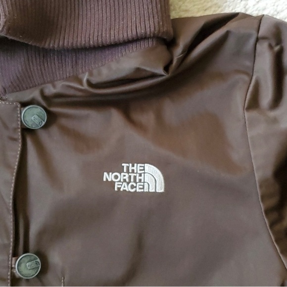 The North Face short women’s jacket - Picture 2 of 15